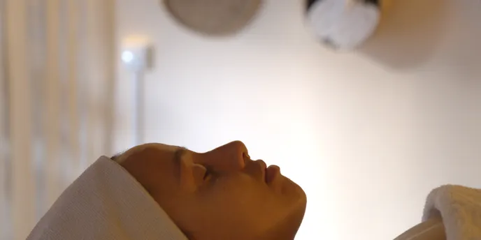 Facial cleaning vs Dermapen: what does your skin need?